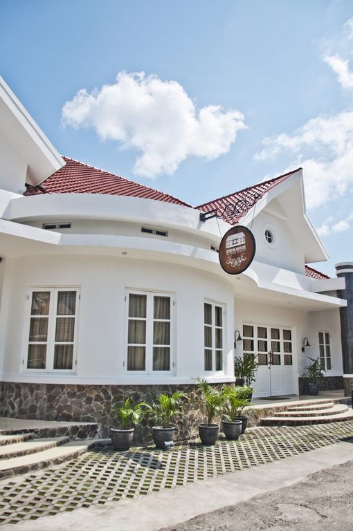 Ipienk House Yogyakarta Hotel Kültér fotó